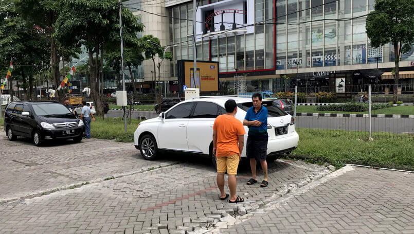 Jual Beli Kredit Mobil Bekas Carsentro Surabaya  Carmudi 