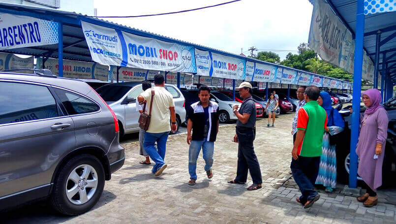 Bursa Mobil  Bekas  Berkualitas Carsentro Semarang 