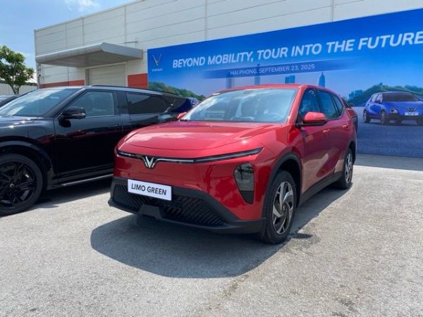 Vinfast VF Limo Green