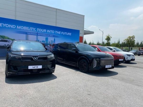 mobil baru vinfast di pabrik hai phong